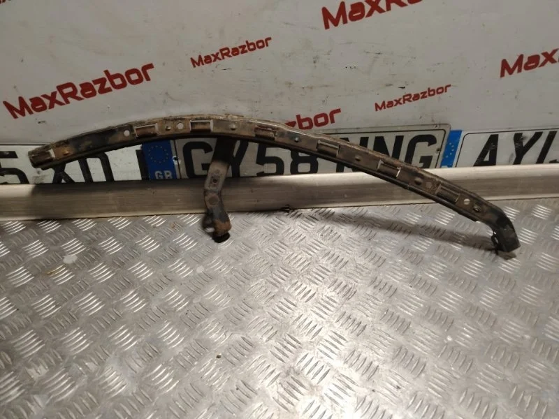 Кронштейн крепления фары Honda Civic 71140SMGE00 FN L13Z1, правый