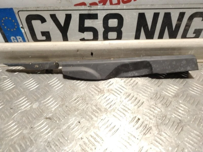 Пыльник крыла Nissan Qashqai 66899JD000 J10, правый