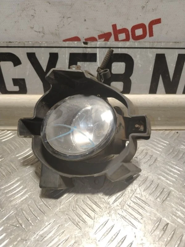 Противотуманная фара Nissan Qashqai 261508990A J10, правая