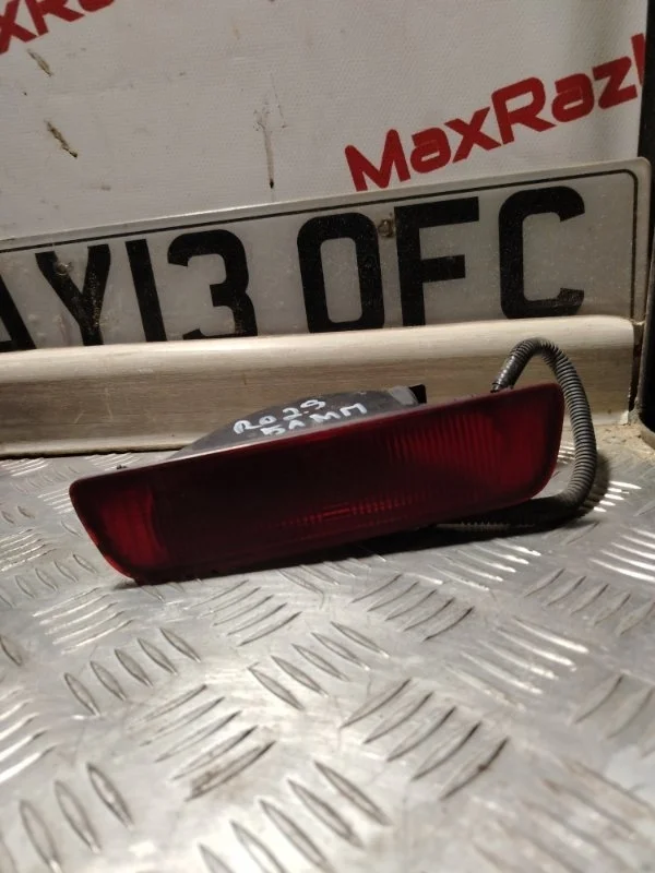 Фонарь противотуманный Nissan Qashqai 26580JD00B J10