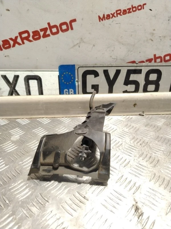 Форсунка омывателя фар Volvo Xc60 31294406 DZ31 B4204T7, левая