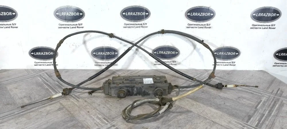 Блок управления стояночным тормозом Land Rover Discovery III (2004—2009)