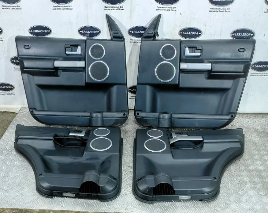 Обшивки дверей комплект Land Rover Discovery III (2004—2009)