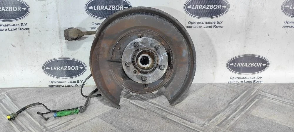 Кулак задний левый Land Rover Range Rover III рестайлинг (2005—2009)