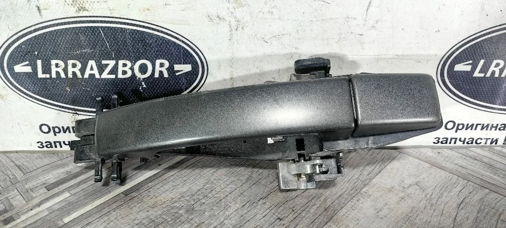 Ручка двери передняя правая Land Rover Freelander II (2006—2010)