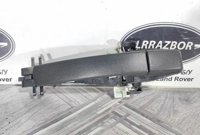 Ручка двери передняя правая Land Rover Freelander II рестайлинг (2010—2012)