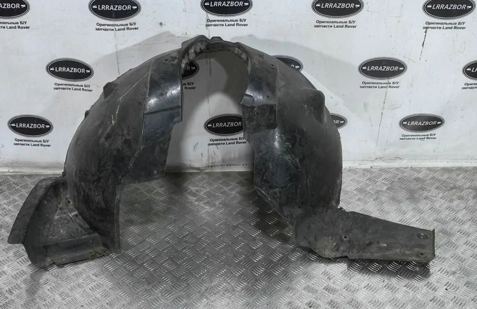 Подкрылок передний правый Land Rover Range Rover III (2002—2005)