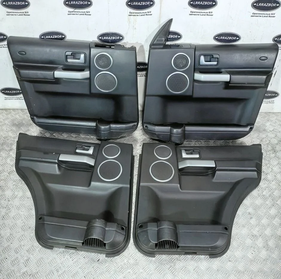 Обшивки дверей комплект Land Rover Discovery III (2004—2009)