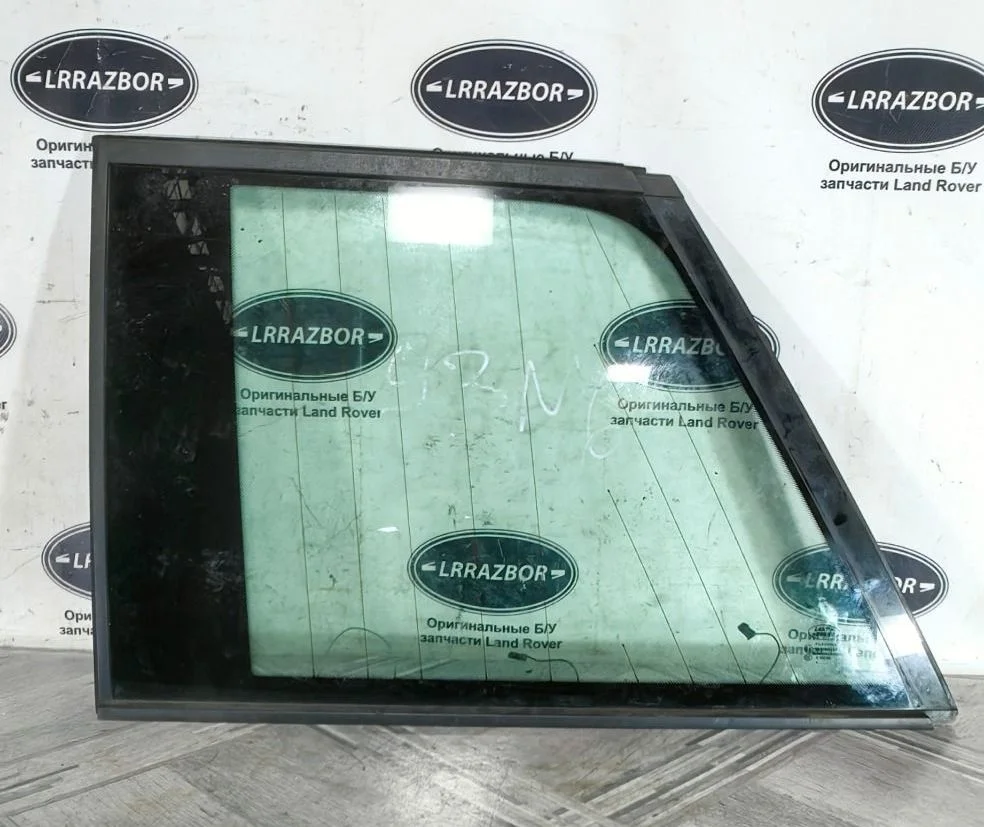Стекло кузовное глухое левое Land Rover Range Rover III рестайлинг (2005—2009)
