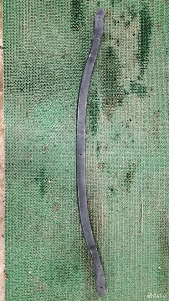 Усилитель бампера нижний 51117203078 бмв ф10