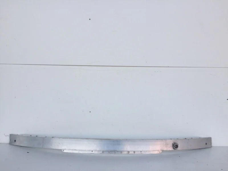 Усилитель бампера Mercedes-Benz C-Klasse 2011-2015 A2046203434 W204, передний