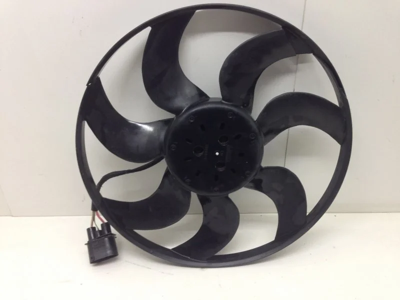 Вентилятор охлаждения Volkswagen Polo 2014-2020 6R0959455 5, передний