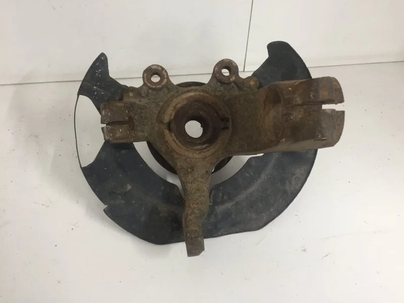 Кулак поворотный Mazda 3 2009-2013 BR5S33021 BL, передний правый