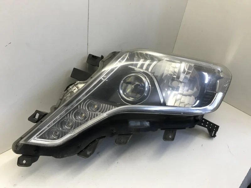 Фара Toyota Land Cruiser Prado 2013-2017 8118560J20 150, задняя левая