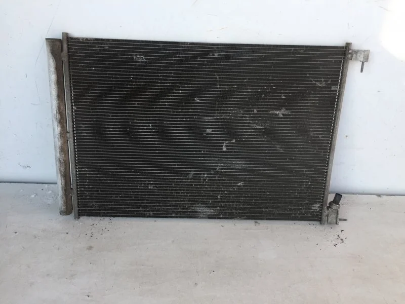 Радиатор кондиционера Mercedes-Benz E-Klasse 2014-2019 A0995000454 W213, передний