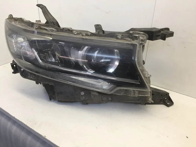 Фара Toyota Land Cruiser Prado 2009-2020 8114560N20 150, передняя правая