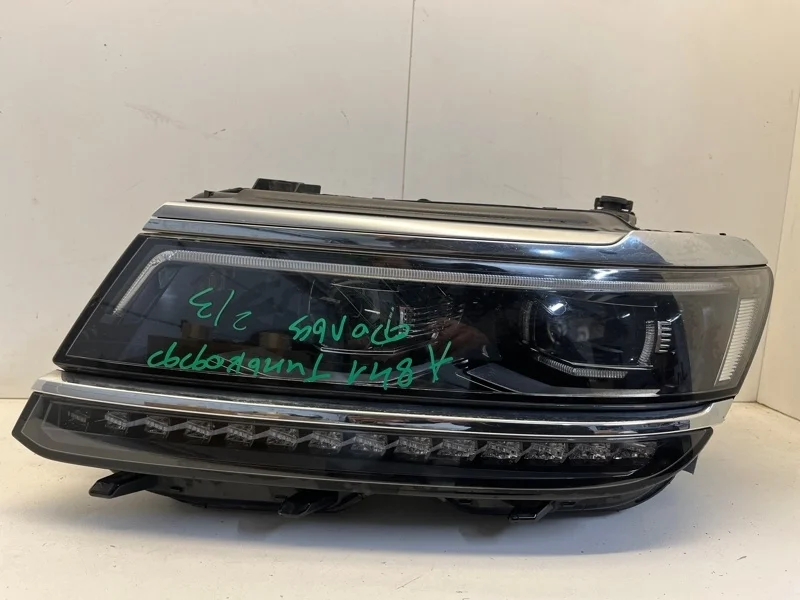 Фара светодиодная Volkswagen Tiguan 2016-2022 5NB941081D 2, передняя левая