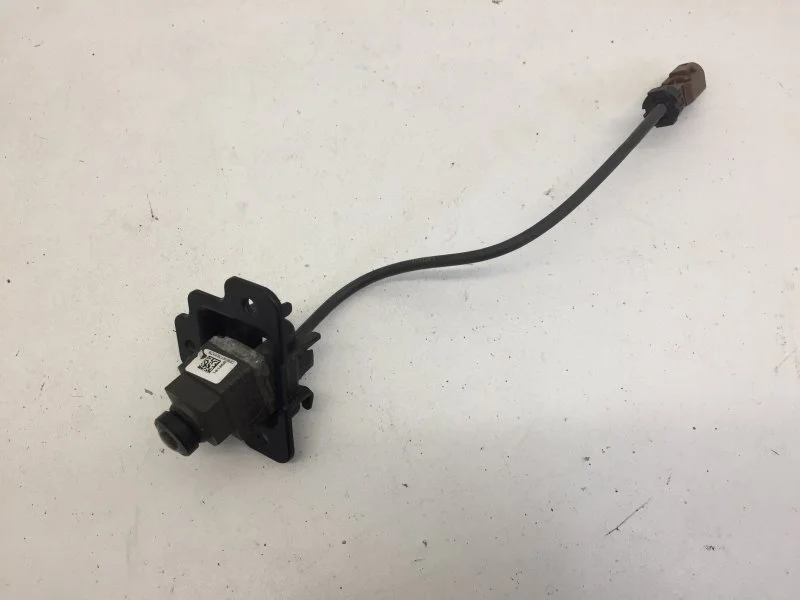 Камера Mercedes-Benz C-Klasse 2014-2018 A0009050806 W205, передняя