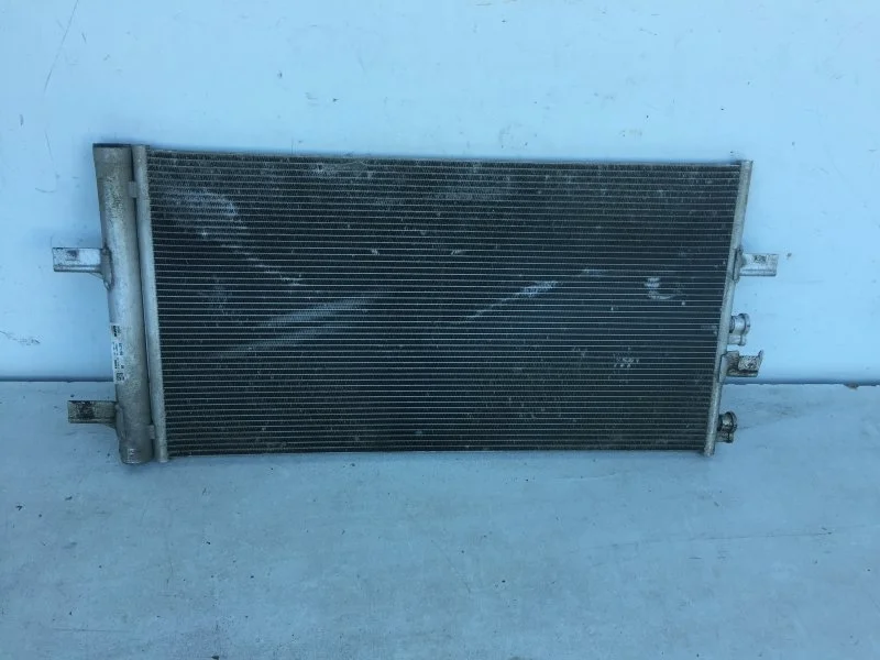 Радиатор кондиционера Bmw X1 2015-2020 64509271205 F48, передний