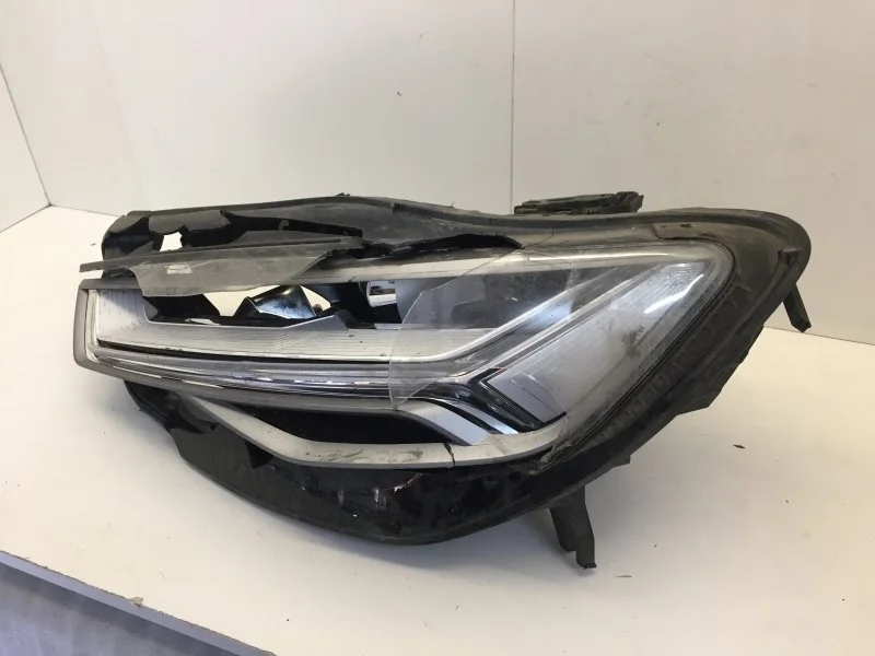Фара Audi A6 2014-2018 4G0941033H C7, передняя левая