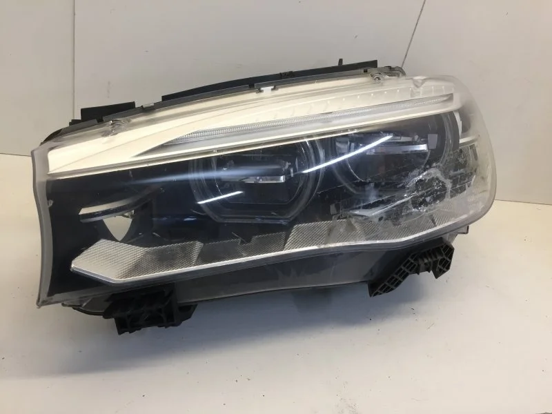 Фара Bmw X5 2013-2018 63117381137 F15, передняя
