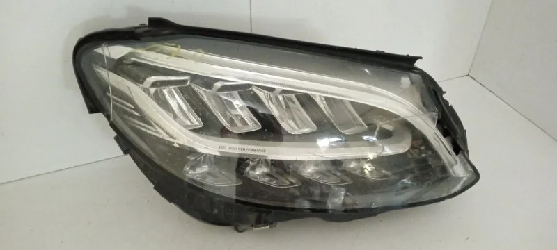 Фара Mercedes-Benz C-Klasse 2014-2021 А2059068005 W205, передняя правая