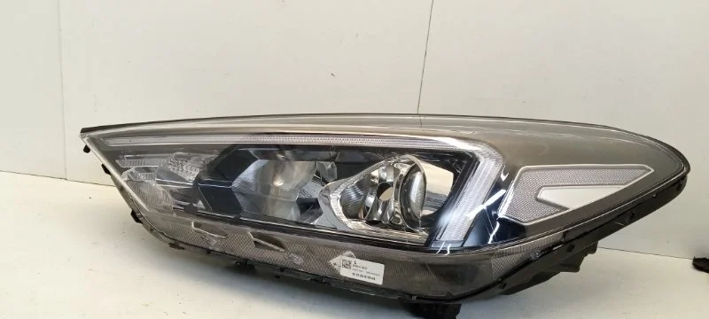 Фара Hyundai Tucson 2018-2022 92101D7600 3, передняя левая