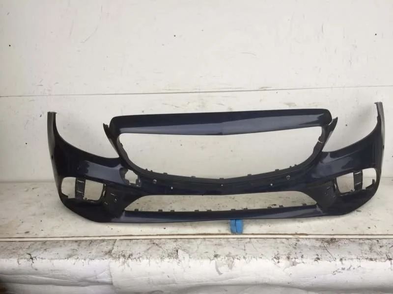 Бампер Mercedes-Benz C-Klasse 2018-2021 A2058802305 W205, передний