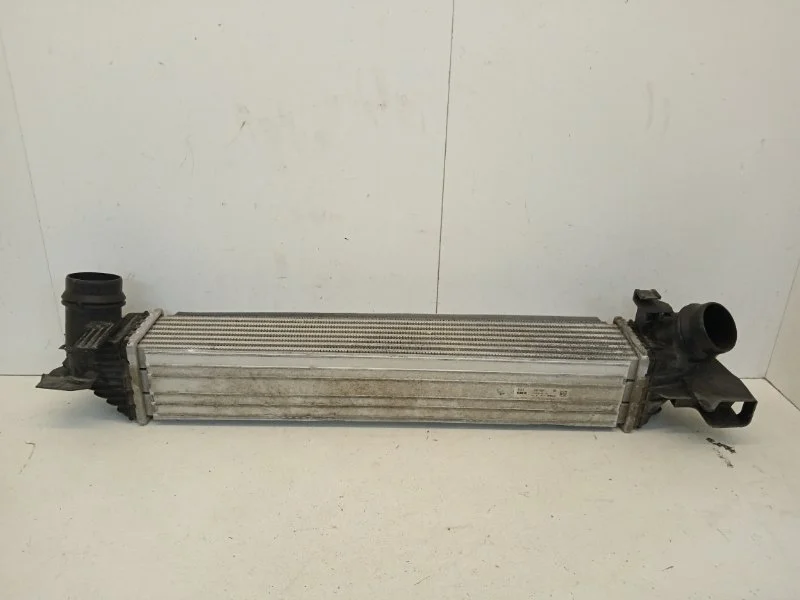 Интеркулер Bmw X1 2009-2015 17517617597 E84, передний