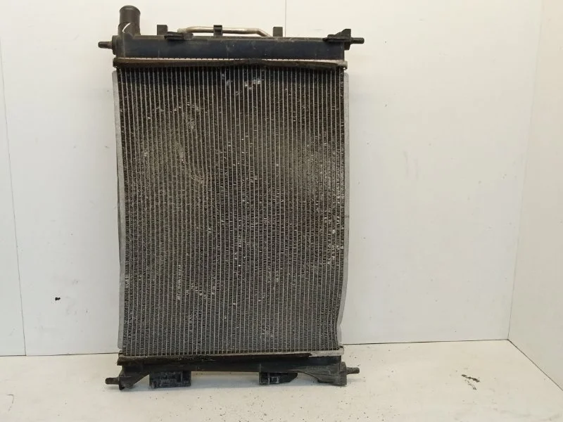 Радиатор двигателя Hyundai Solaris 2010-2014 253101RXXX 1, передний