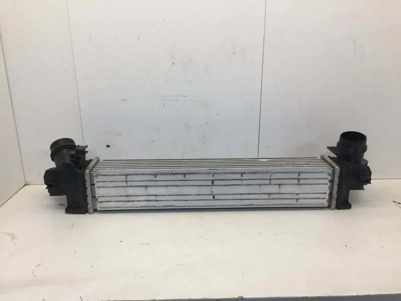 Интеркулер Bmw X1 2015-2020 17518645761 F48, передний