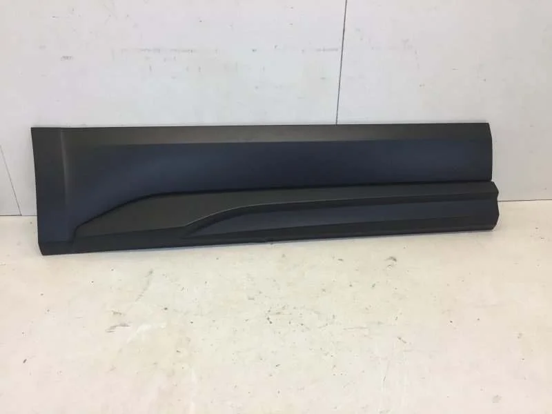 Накладка двери Audi Q5 2017-2020 80A853970 2, задняя правая