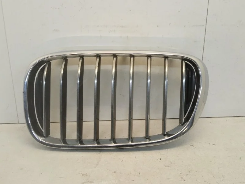 Решётка радиатора Bmw 7 Series 2015-2022 51137357011 G11/G12, передняя левая