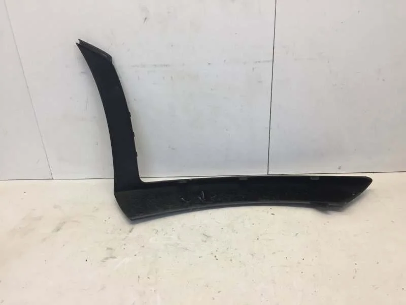Накладка бампера Mercedes-Benz Cla-Klasse 2019-2023 A1188855101 C118, передняя левая