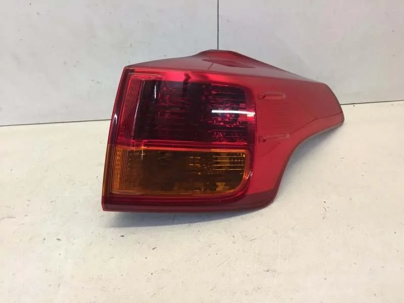 Фонарь Toyota Rav4 2013-2015 8155142170 XA40, задний правый