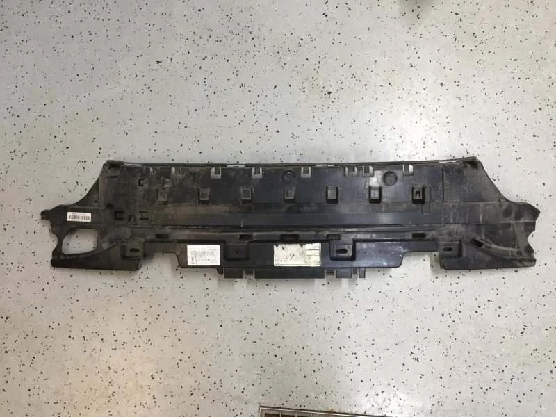 Кронштейн бампера Bmw 5 Series 2016-2023 51128064714 G30/G31, задний