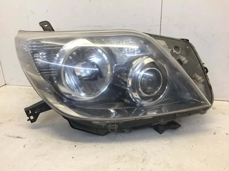 Фара Toyota Land Cruiser Prado 2009-2020 8114560E70 150, передняя правая