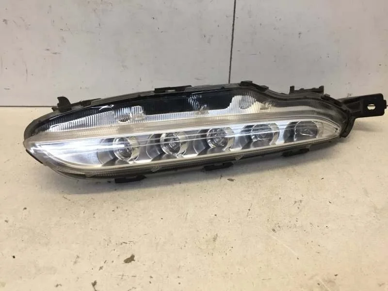 Фара противотуманная Hyundai Tucson 2015-2021 92208D7000 3, передняя правая