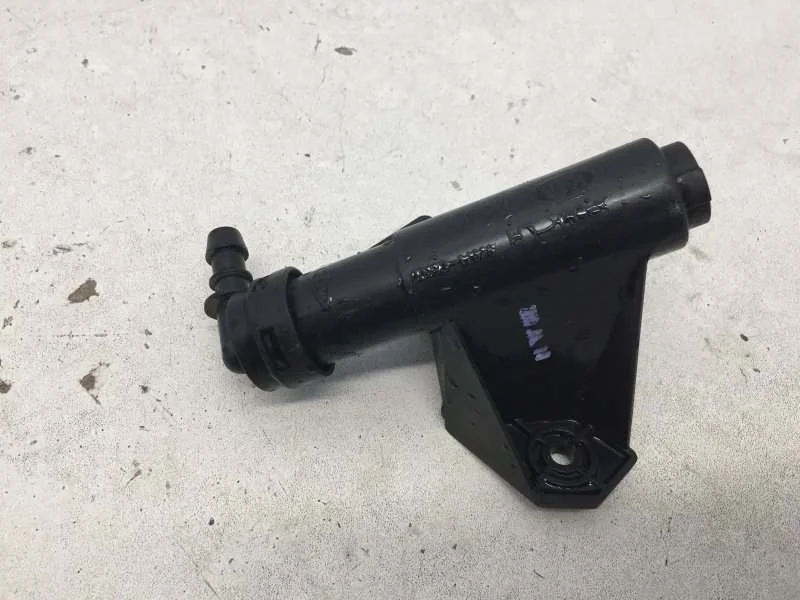 Форсунка омывателя фары Kia Sorento 2014-2020 98671C5500 3, передняя левая