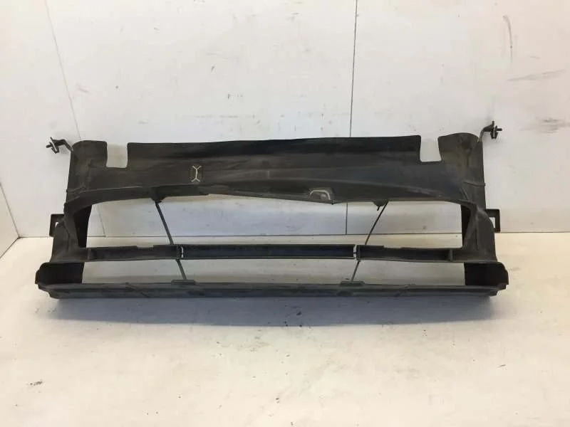 Воздуховод радиатора Bmw 3 Series 2011-2020 51747255414 F30/F31, передний