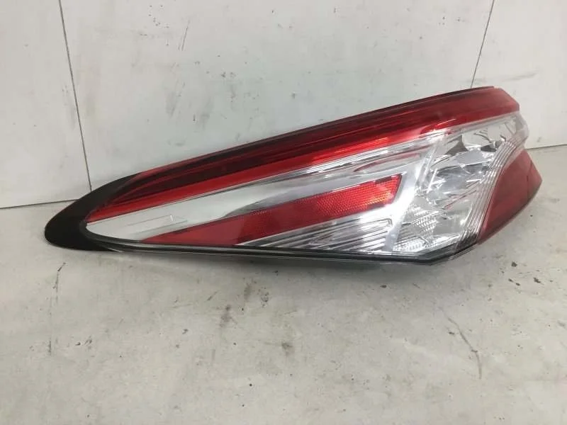 Фонарь Toyota Camry 2017-2021 8156033690 XV70, задний левый
