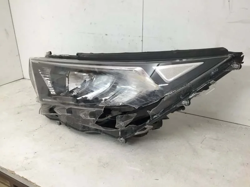 Фара Toyota Rav4 2019-2023 8118542840 XA50, передняя левая