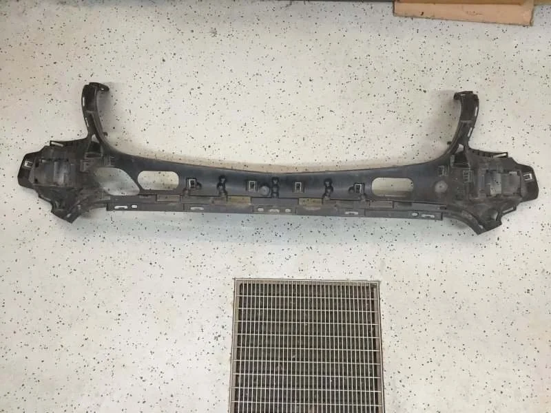 Кронштейн бампера Mercedes-Benz Glc-Klasse 2015-2023 A2538850065 X253