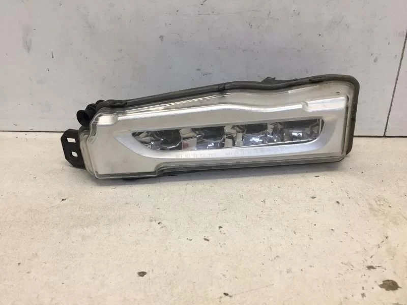 Фара противотуманная Bmw X5 2018-2023 63177406366 G05, передняя правая