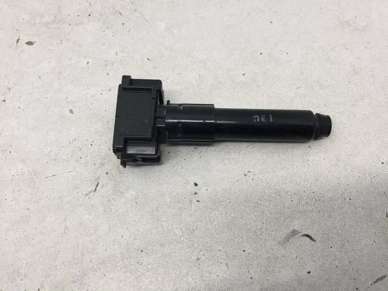 Форсунка Toyota Rav4 2018-2023 8520742070 XA50, передняя правая