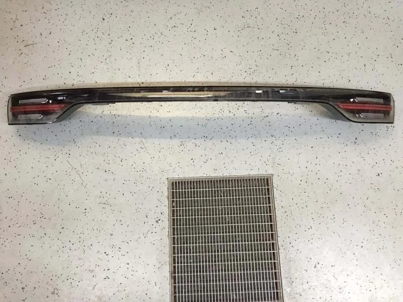 Фонарь Porsche Cayenne 2017-2023 9Y0945081AB 3, задний