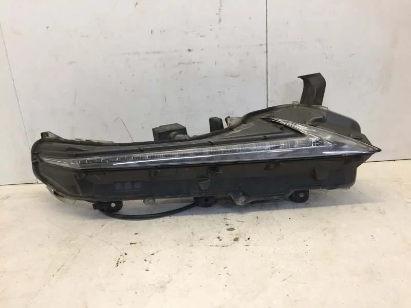 Ходовой огонь Lexus Nx 2014-2020 8161078040 1, передний правый