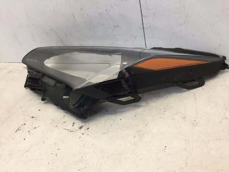 Стекло фары Lexus Nx 2017-2021 8113178180 1, переднее левое