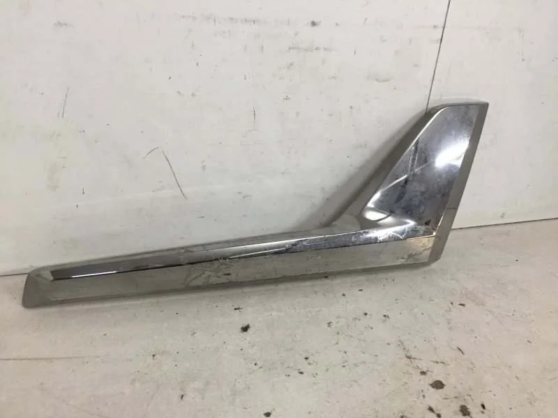 Накладка фары Toyota Land Cruiser 2007-2021 5318260040 200, передняя левая