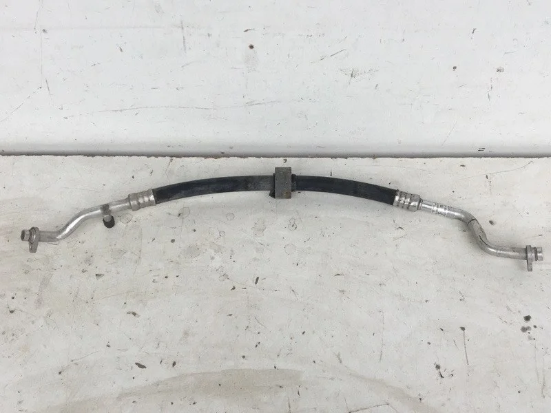 Трубка (шланг) кондиционера Renault Sandero 2014-2021 924804175R 2, передняя